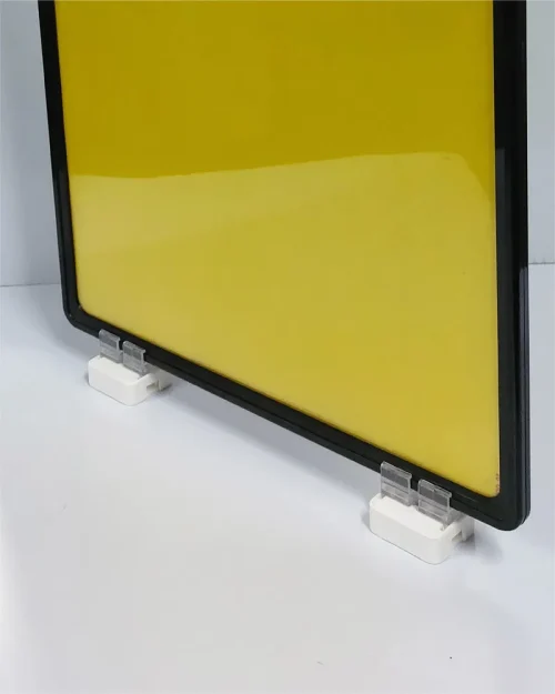 Display Base Magnética Branca p/ Folha A3 c/ 2 Fixadores – Moldura Preta