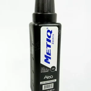 Tinta Alco Metiq Preta 500ml é ideal para cartazistas e profissionais de comunicação visual. Possui secagem rápida, alta fixação e bico dosador prático. Compatível com o Kit Escrita Metiq e o Removedor Alco Alcolor.