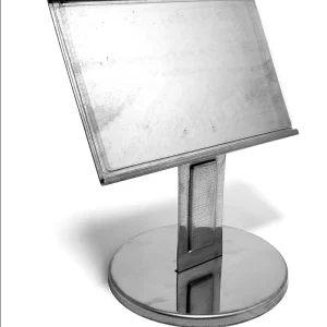 Display Mesa Inox 10x7x5cm.278, fabricado em aço inoxidável com design moderno e acabamento refinado, ideal para exposição de preços e informações em balcões e vitrines.