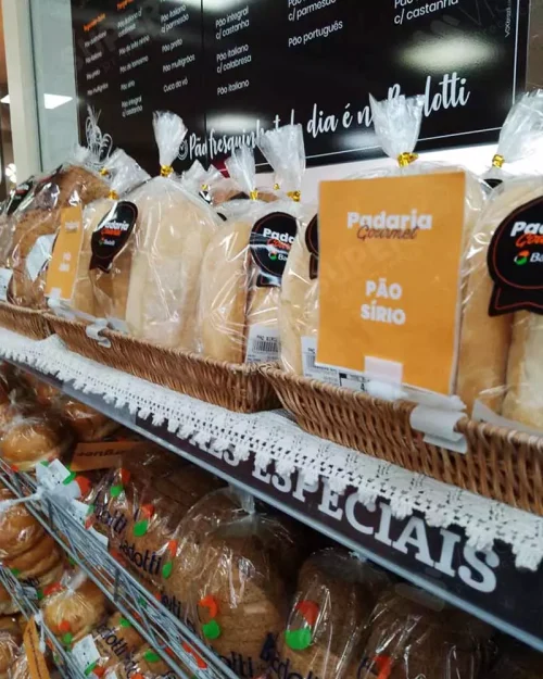 Prendedor Plástico Branco c/ Base Articulada e Clip p/ Etiqueta – 10un