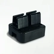 Display Base Magnética Preta p/ Folha A4 – Moldura Vermelha